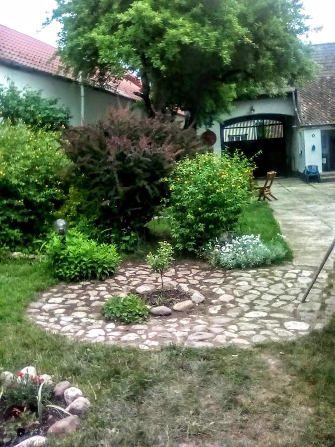 Casa Din Coltul Cetatii Villa Harman Exterior photo